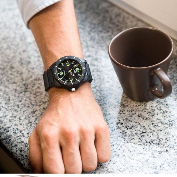 Q&Q V30A-005VY Genç Kol Saati