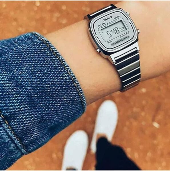 Casio LA670WA-7DF Kadın Kol Saati