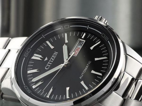 Citizen NH8400-87EE Otomatik Erkek Kol Saati