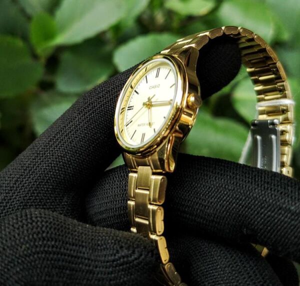 Casio LTP-V005G-9AUDF Kadın Kol Saati