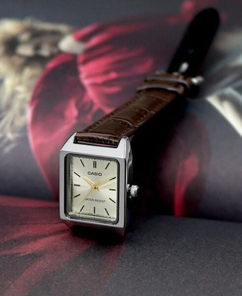 Casio LTP-V007L-9EUDF Kadın Kol Saati