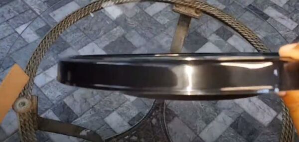 Seiko QXA640K Sessiz Akar Saniyeli 3 Boyutlu Rakam Analog Duvar Saati