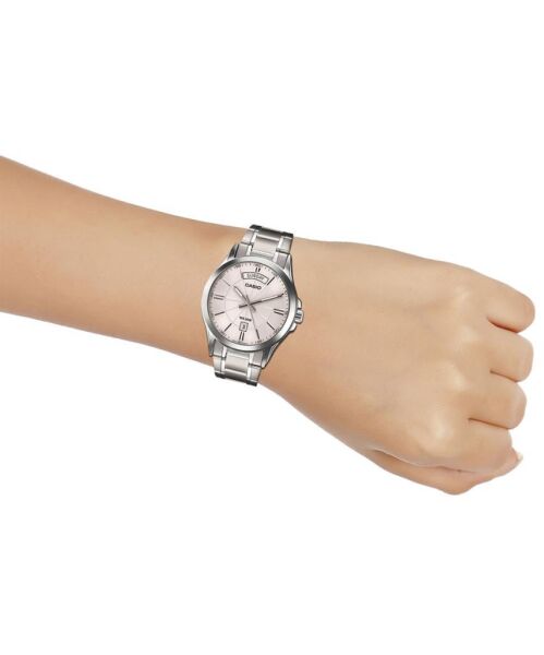 Casio MTP-1381D-7AVDF Erkek Kol Saati
