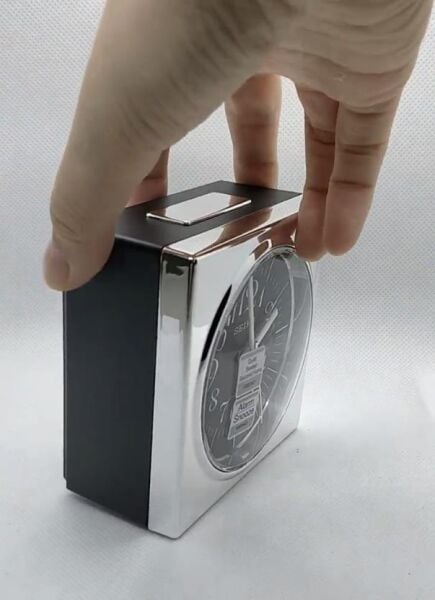 Seiko QHE150A Ertelemeli Beep Alarm Aydınlatmalı Sessiz Saniyeli Masa Saati