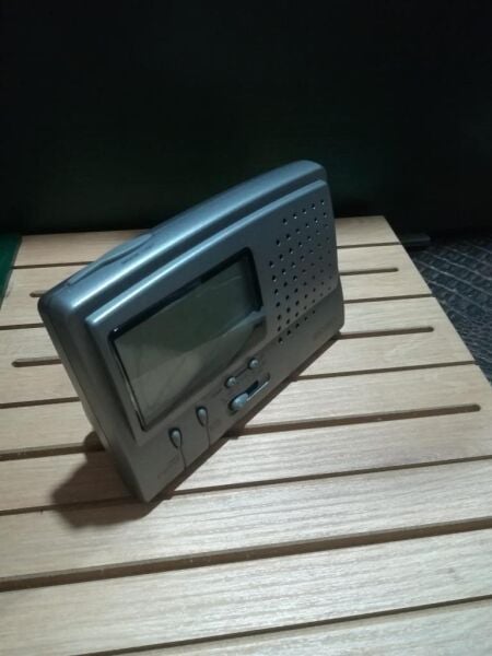 Seiko QHL012S Beep Alarm Işıklı Kadran Takvimli Masa Saati